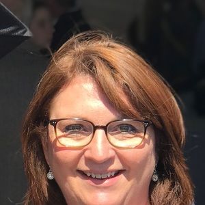 Meet your Posher, Joni